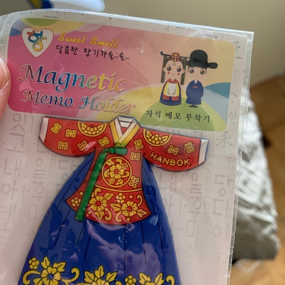 Chinese and Korean souvenirs - Picture 4 of 7